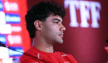 Ozan Kabak: 'İnşallah biz de kendi tarihimizi yazarız'