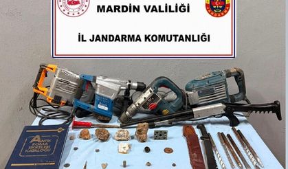 Mardin'de tarihi eser kaçakçılığı operasyonunda 1500 yıllık mozaik ele geçirildi