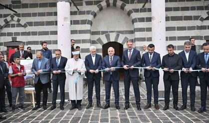 Diyarbakır'da restorasyonu tamamlanan vakıf eserleri yeniden ibadete açıldı