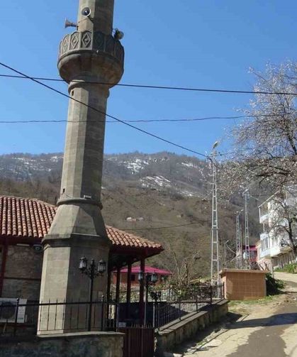 500 Yıllık Camide Kök Boya Tasvirler