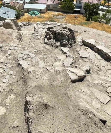 Tadım Kalesi’nde ’Roma kral veya soylu yolu’ keşfedildi