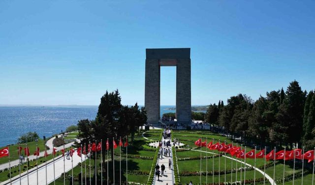 Yangın Nedeniyle Kapatılan Tarihi Gelibolu Yarımadası Ziyarete Açıldı