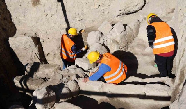 Kapadokya Kazılarında Toplu Mezar Ortaya Çıktı