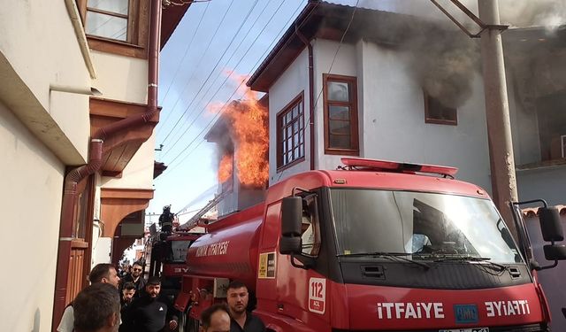 Tarihi Sokakta Yangın