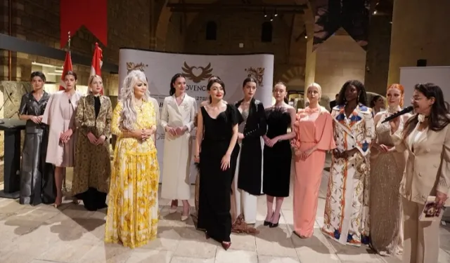 Tarihin Göbeğinde Defile Düzenlendi