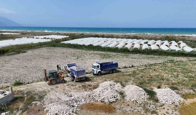 Kuş Cennetinden Kamyon Kamyon Çöp Çıktı