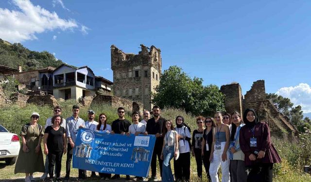 Öğrenciler, Restore Edilmeyen Kale İçin Tepkili