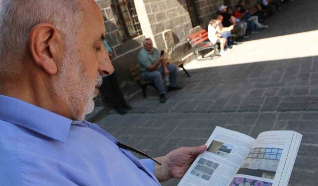 Diyarbakır Ulu Camii’nde 4. Yüzyıla Ait Latince Kitabe Ziyaretçileri Etkiliyor