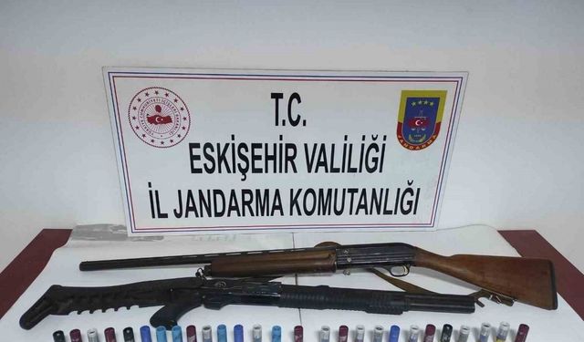 Kepçe ile Kaçak Kazı Yapan 5 şüpheli Suçüstü Yakalandı