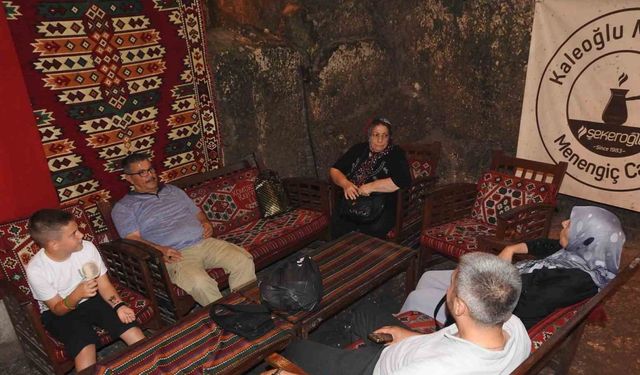 Sıcaktan Bunalanlar Soluğu Kaleoğlu Mağarasında Alıyor