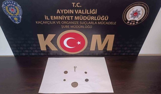 Tarihi Paralar ve Broş Ele Geçirildi