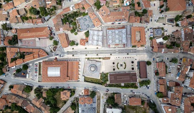 Tarihi Sulusokak 900 Yıllık Kesintisiz Varlığını Gözler Önüne Seriyor