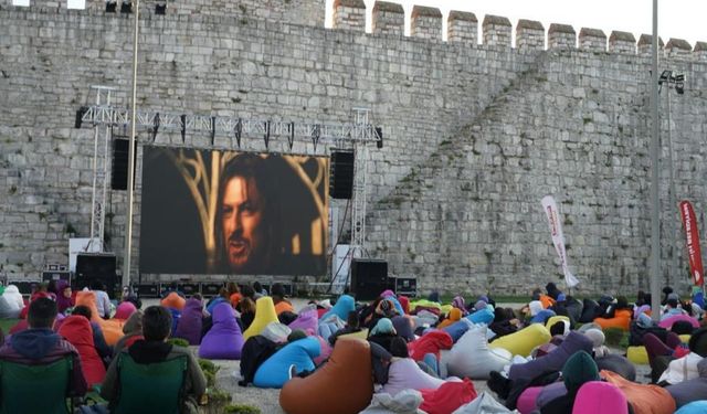 Yedikule Hisarı’nda Yaz Akşamları Etkinlikleri Başlıyor