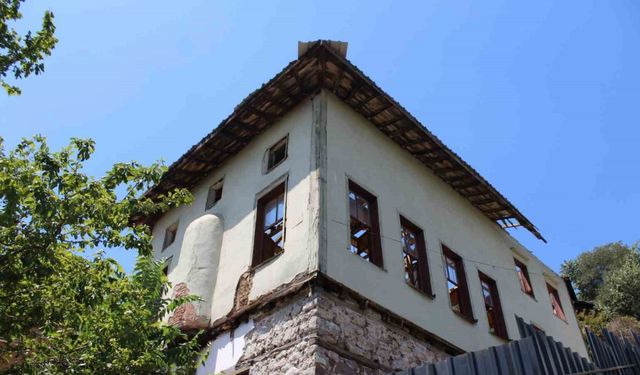 Tarihi camide bekleyiş sona erdi