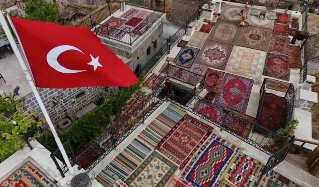 El Dokuma Halılardan Renk Cümbüşü