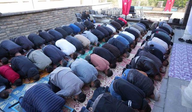 Murat Paşa Camisi 85 yıl sonra yeniden ibadete açıldı