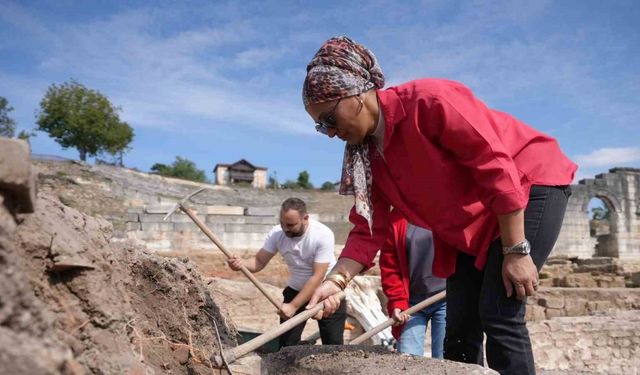 Sosyal Yardım İşleri çalışanları bu sefer tarihe dokundu
