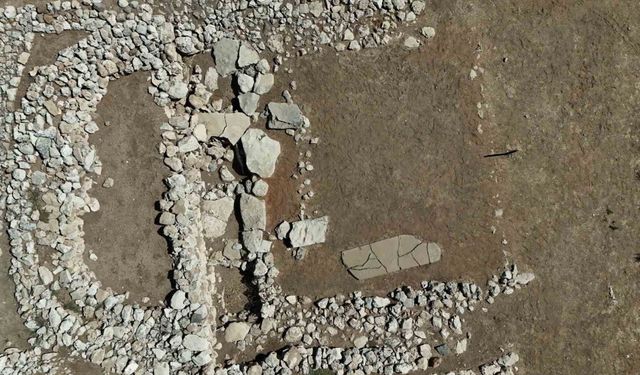 Tarihteki ilk musalla taşının bir parçası