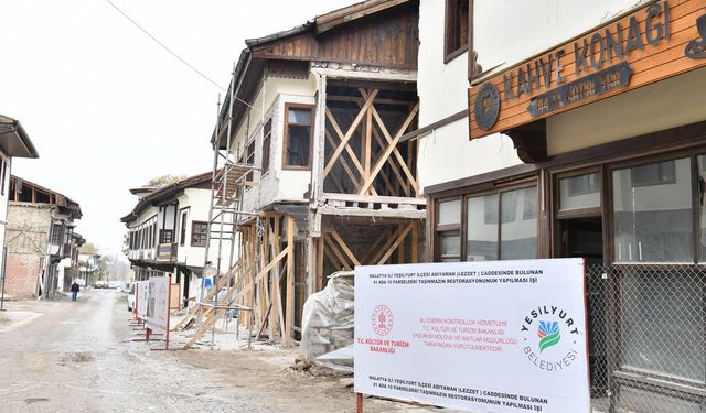 Köy Evleri ve restorasyon projeleriyle ayağa kalkıyor