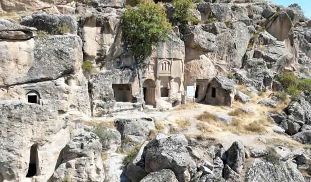Bizans’ın izlerini taşıyan Manastır Vadisi ilgi odağı oldu