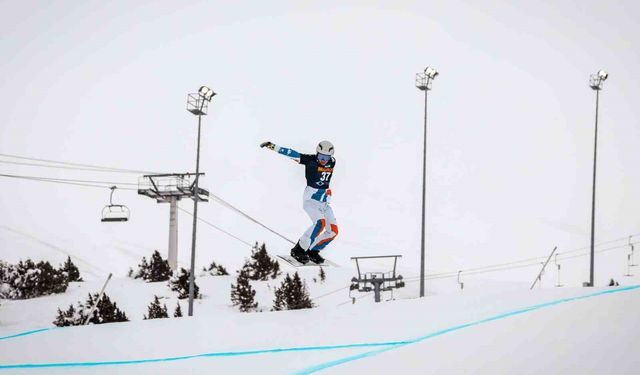 Snowboard FIS European Cup Erzincan Yarışmaları başladı