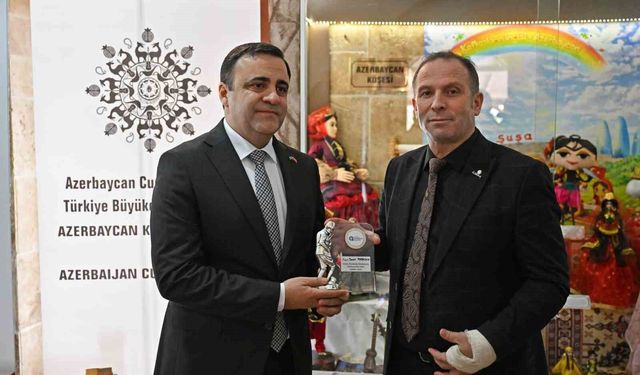 Oyuncak Müzesi'ne Azerbaycan'dan 26 parçalık bağış