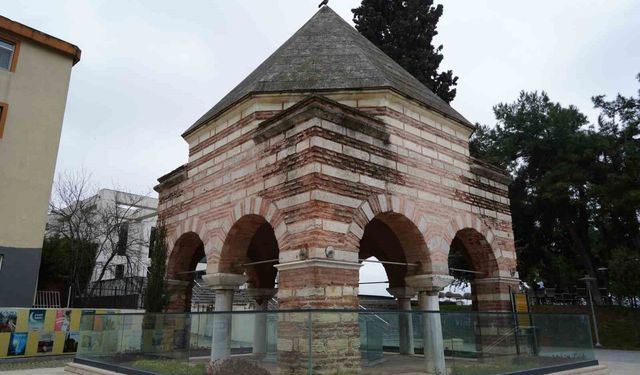 641 yıllık türbede Selçuklu, Osmanlı ve Bizans İzleri