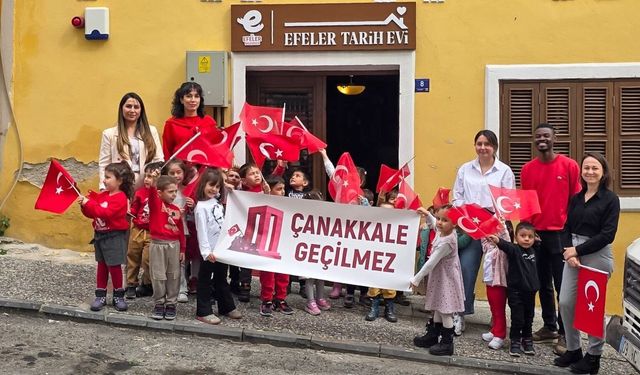 Efeler Belediyesi'nin tarihi mekanları Çanakkale Zaferi'nin yıldönümünde minikleri ağırladı