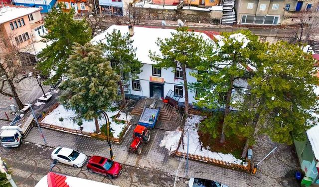 İliç'in tarihi taş binası restorasyonla yeniden hayat buluyor