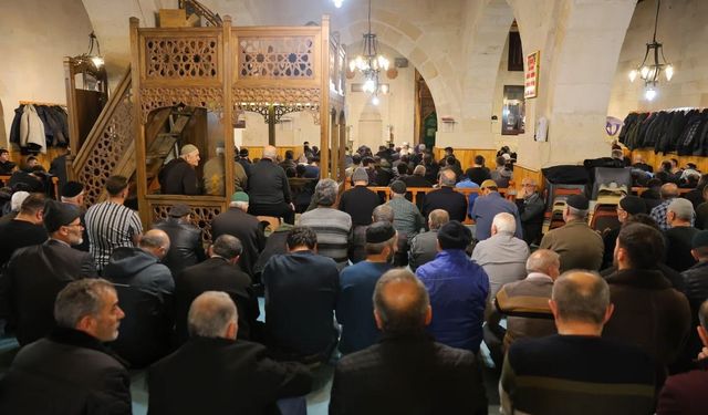 Kadir Gecesi Tarihi Ulu Camii'nde idrak edildi
