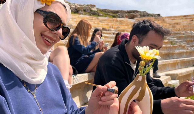 Knidos'un tarihi gençlerin elinde şekilleniyor