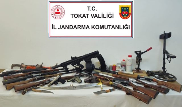 Tokat'ta silah ve tarihi eser operasyonu