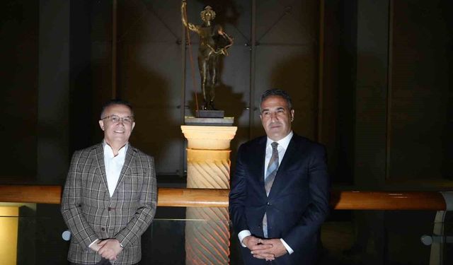 Zeugma Mars Heykeline Yeni Seyir Balkonu