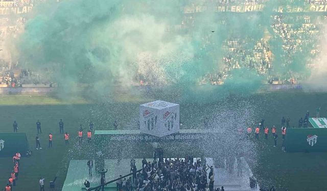 Bursa'da tarihi akşam, timsah geri döndü