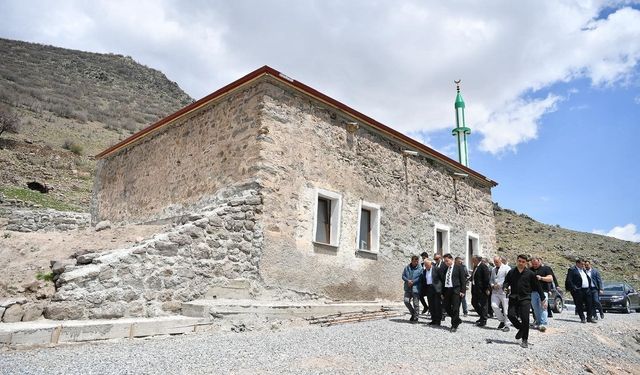 Seyyid Abdul İlyas Hazretleri türbesi restore ediliyor