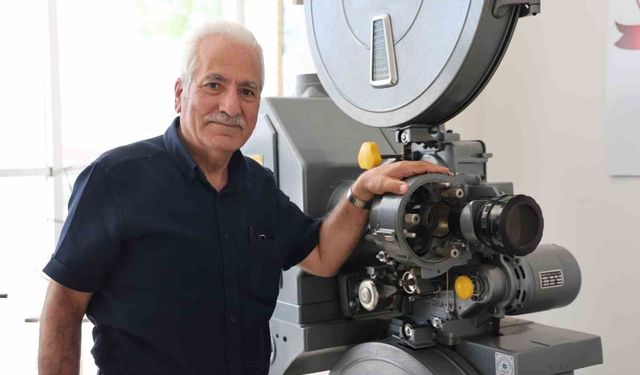 Hayatını öğrencilere adadı, fakülteye iletişim müzesi kurdu