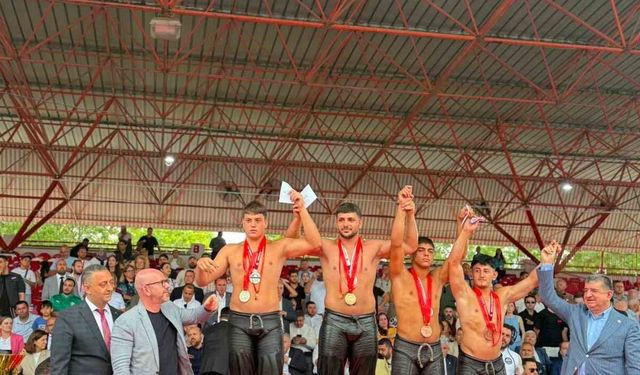 Aktaş, Tarihi Kırkpınar Yağlı Güreşleri'nde şampiyon oldu