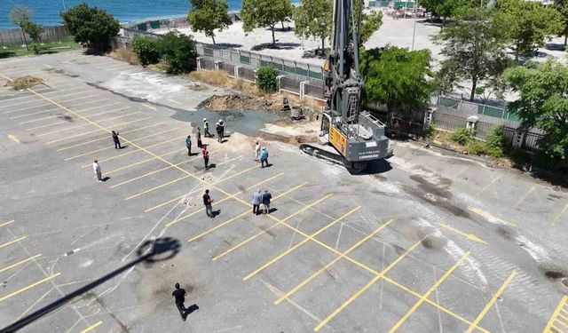 Kadıköy Rıhtım Camii için ilk kazık vuruldu