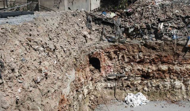 Bahçelievler'de inşaatın temelinde tarihi bulgular çıktı
