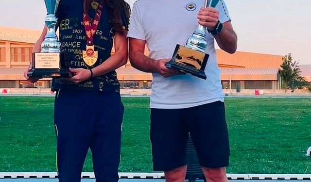 Genç atlet Zülal Gültepe'den Türk atletizm tarihine geçen derece