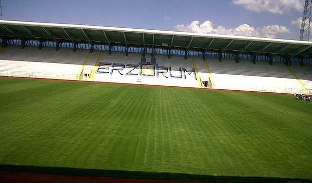 Kazım Karabekir Stadyumu'nda 4 tribün tam kapasiteyle açıldı