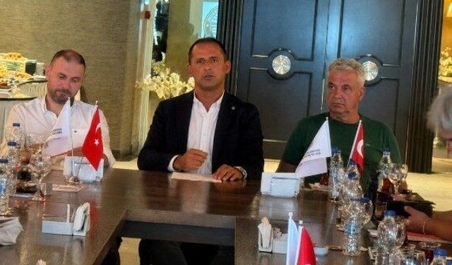 Marmaris Belediye FK Başkanı Karaosmanoğlu: 'Hedef şampiyonluk gecemizi gündüzümüze katacağız'