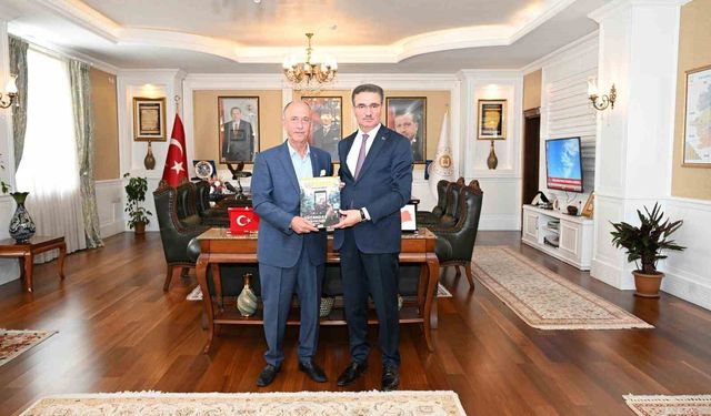 Vali Baruş'tan Erzurumspor ve tünel açıklaması: 'Kazım Karabekir stadı hazır, tüneller için gayret gösteriyoruz'