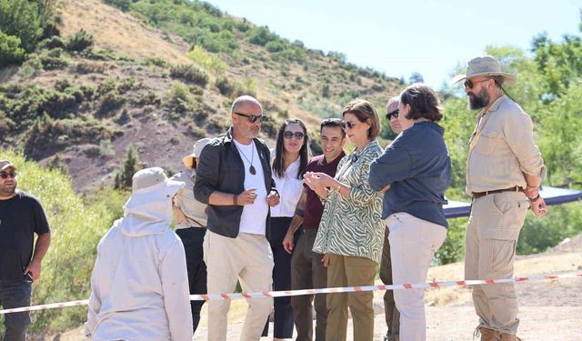 Başkan Ünlüce, Karacahisar Kalesi kazı alanında