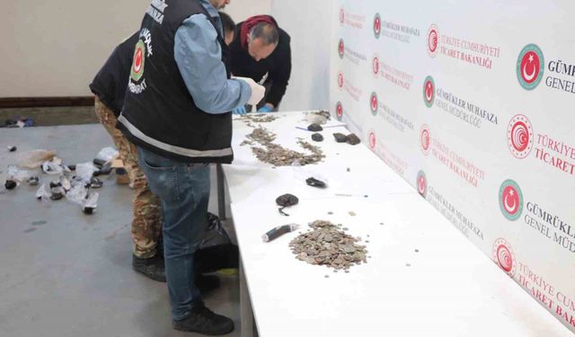 Edirne'deki gümrük kapılarında 7 bin 160 parça tarihi eser ele geçirildi