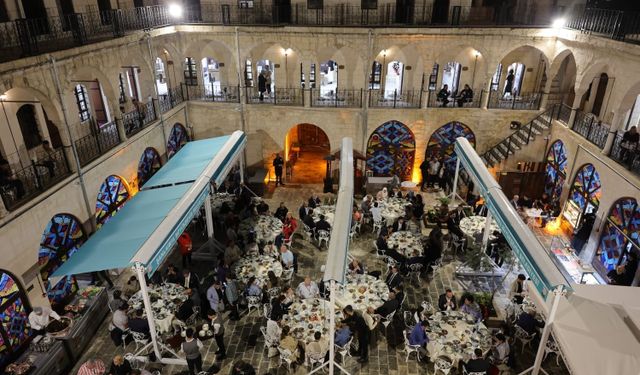 UNESCO müzik şehirleri toplantısı Tarihi Barutçu Hanı'nda sıra gecesiyle sona erdi