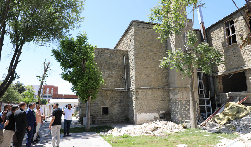 Tarihi Öğretmenevinde Restorasyon Başladı