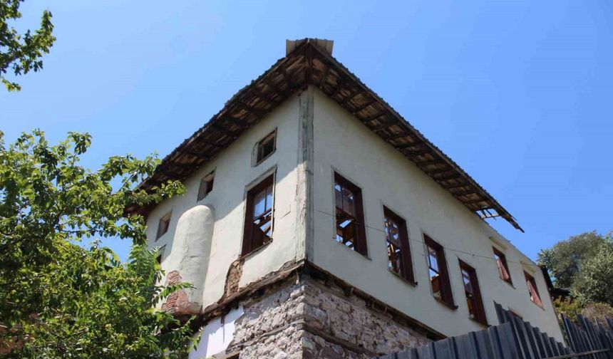 Tarihi camide bekleyiş sona erdi
