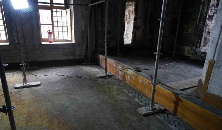 Molla Çelebi Camii’nde restorasyon çalışmalarına başlandı