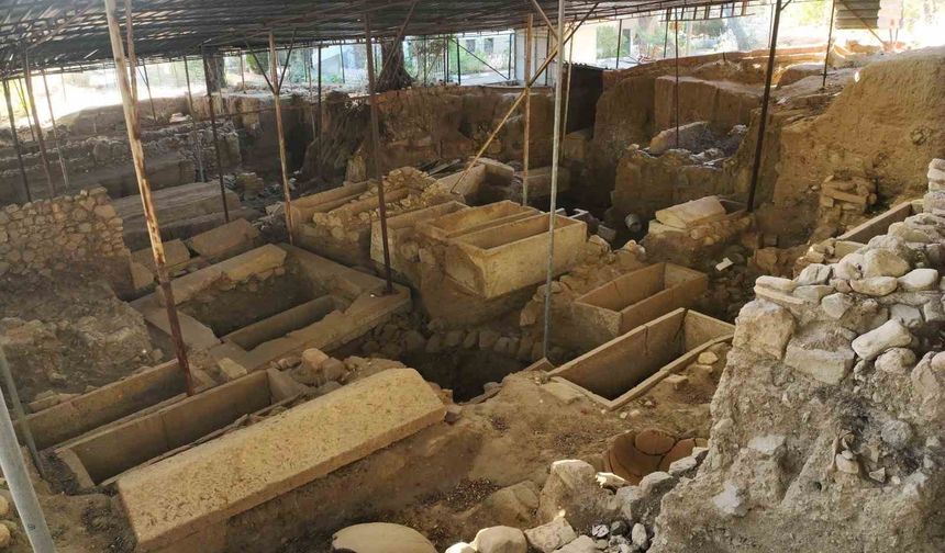 Antandros kazıları tüm hızıyla sürüyor